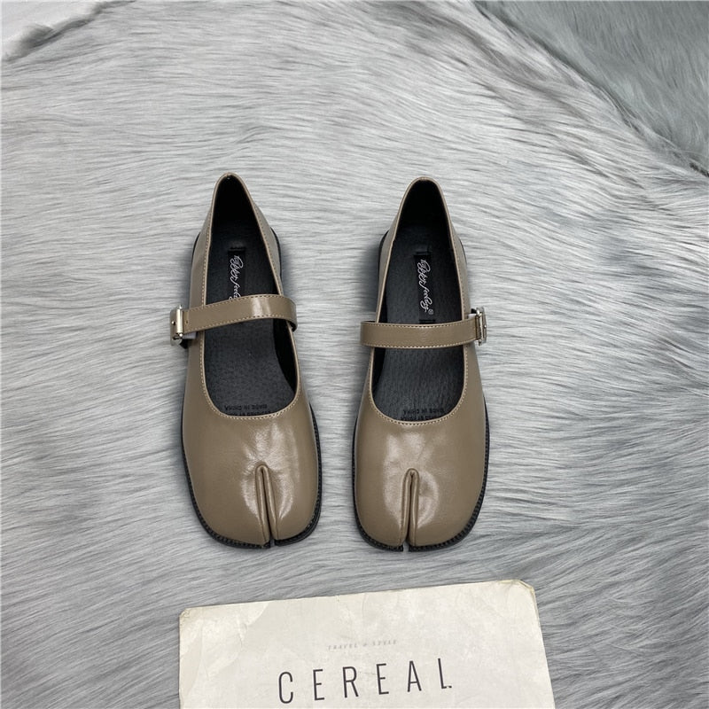 Tabi Loafer Flats