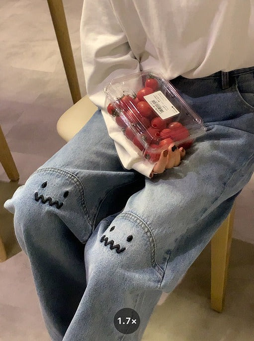 High Waisted Embroidered Smiley Knee Jeans