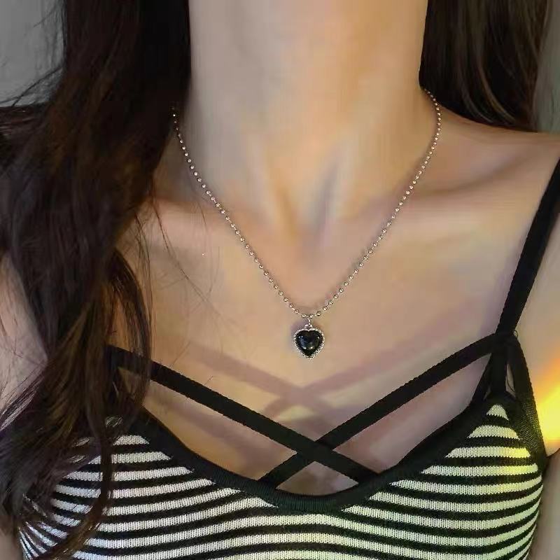 Silver Hearts Necklace Set