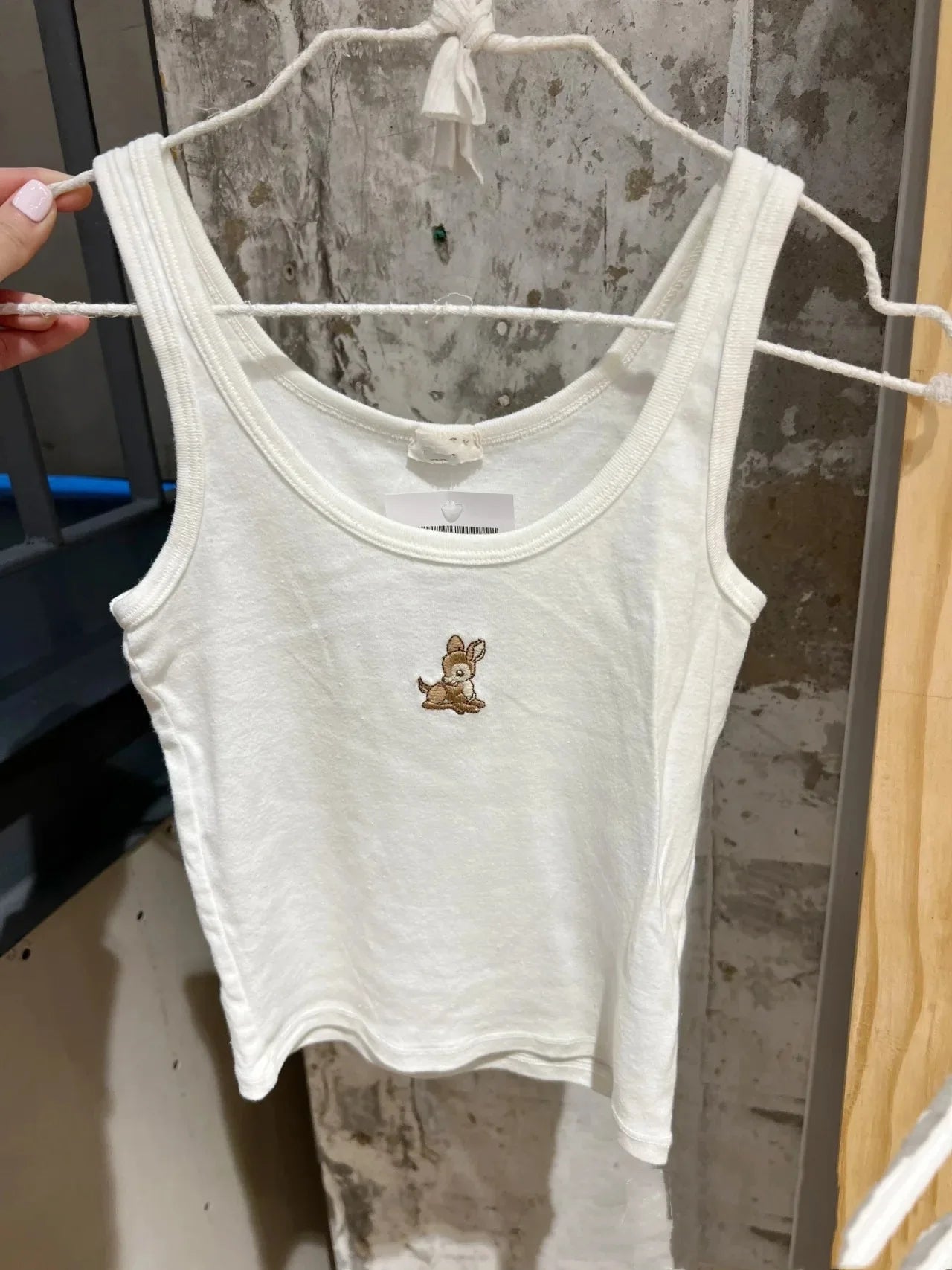 Little Duck Flower Embroidery Tank Top