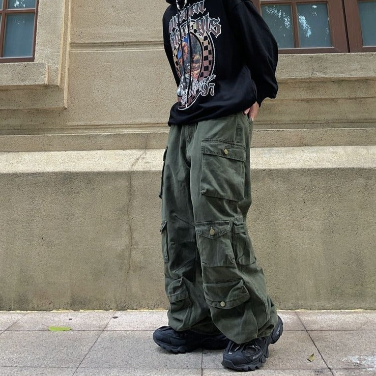 Loose Multi Pocket Cargo Trousers
