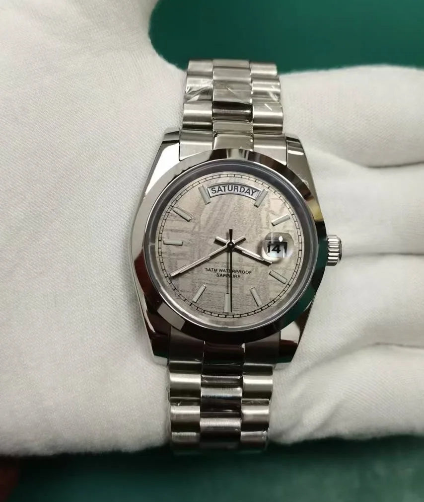 Sapphire Glass Stainless Steel Oyster Swimming 50M Waterproof Brandless Watch
