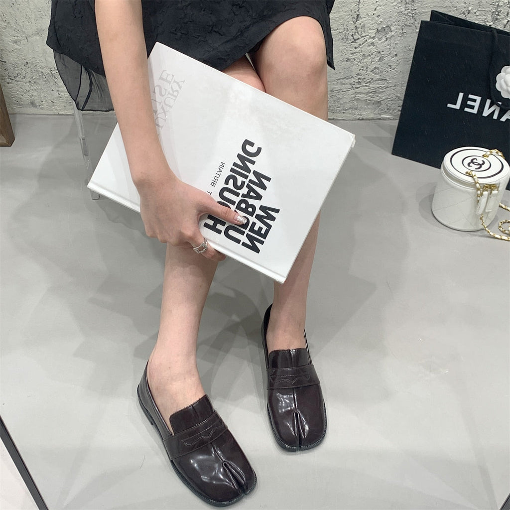 Tabi Loafer Flats