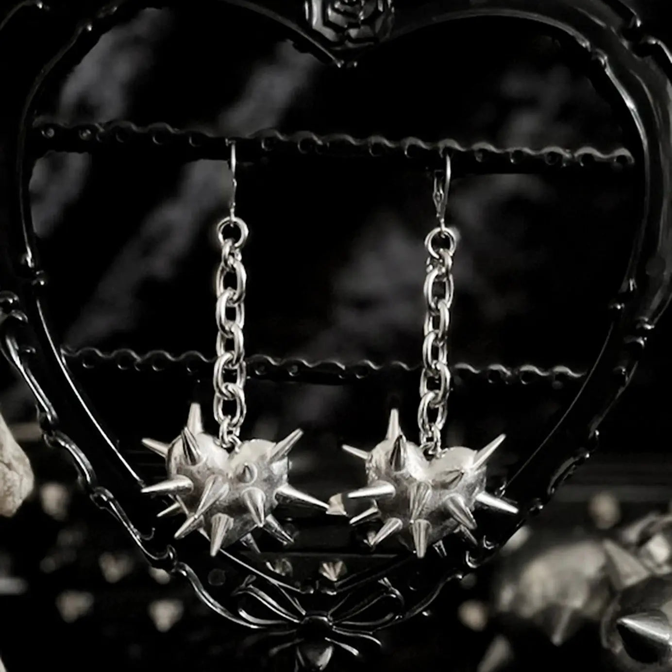 Vintage Heart Thrones Earrings
