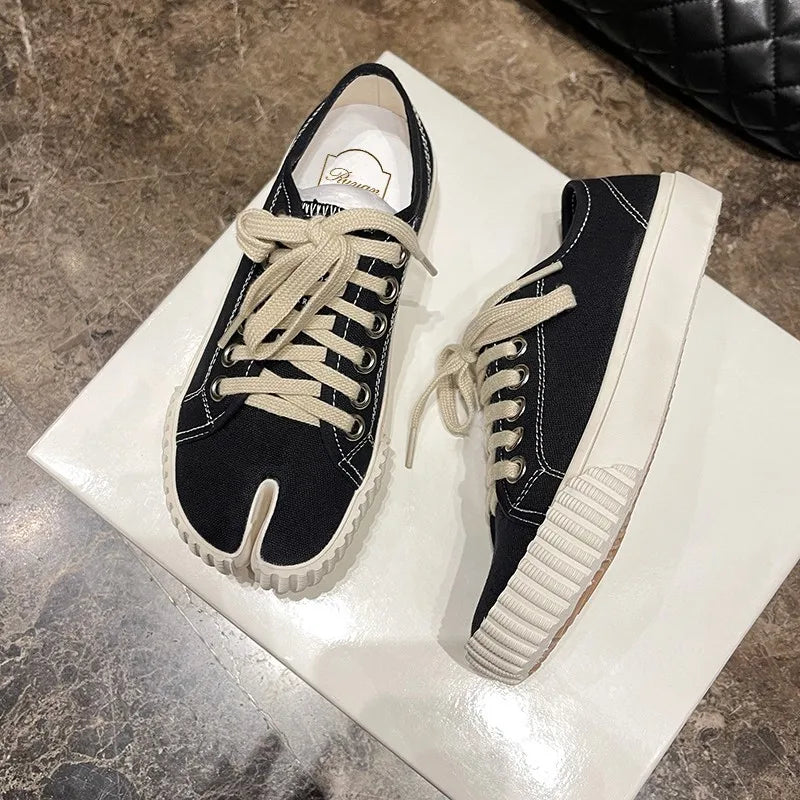 Tabi Canvas Sneakers