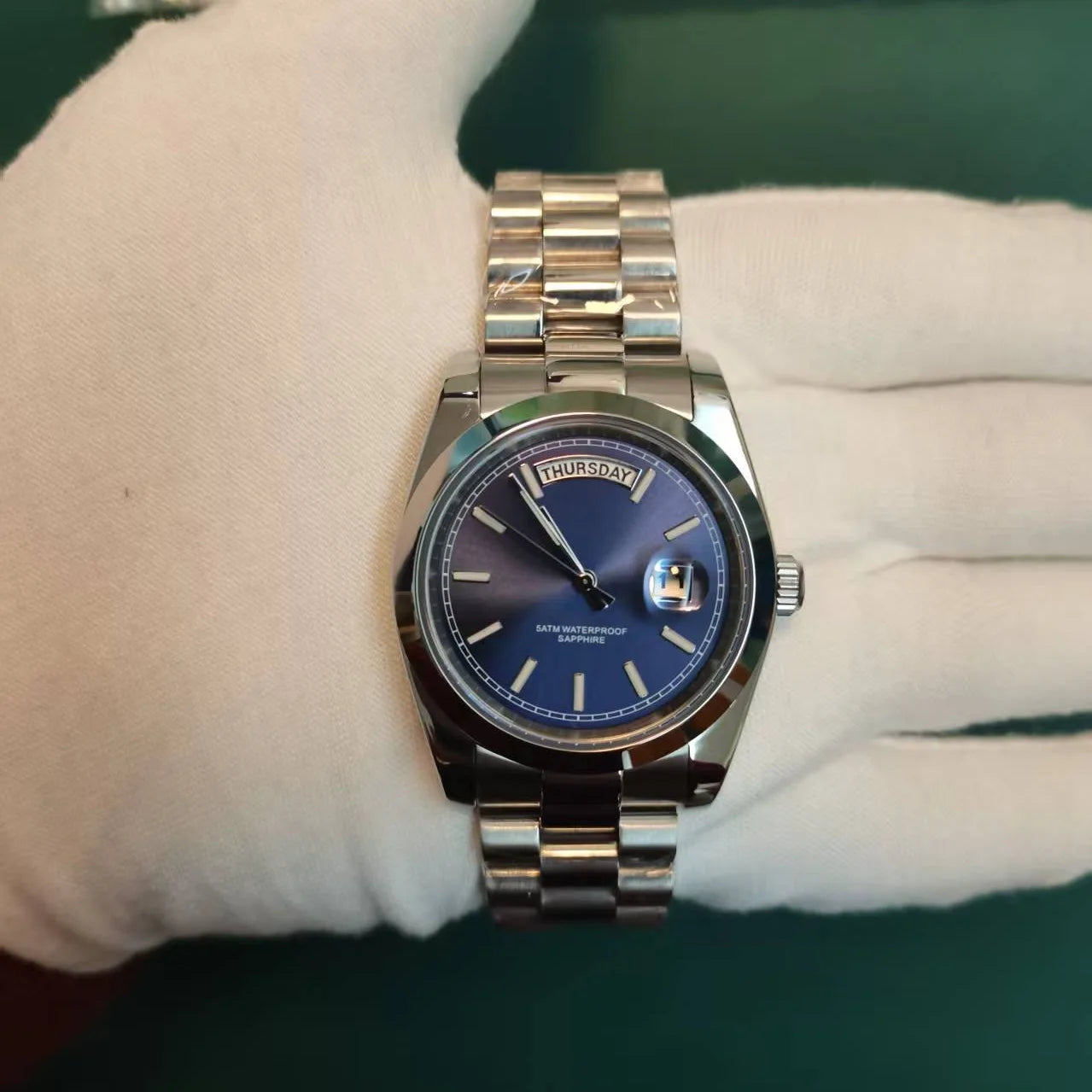 Sapphire Glass Stainless Steel Oyster Swimming 50M Waterproof Brandless Watch
