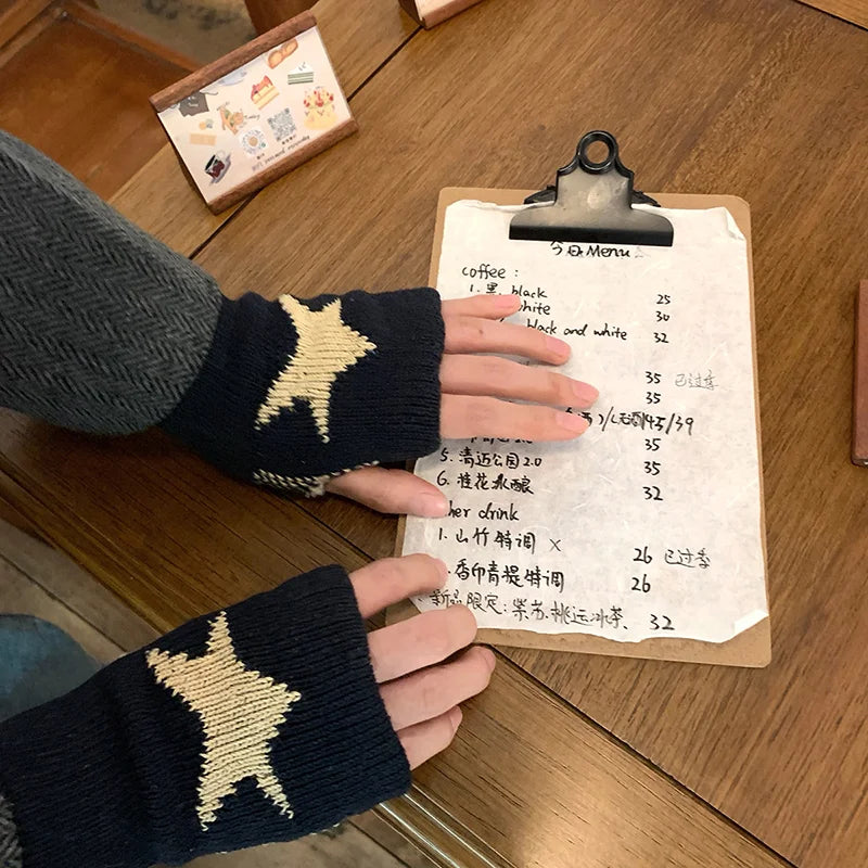 Star Knitted Half Finger Glove