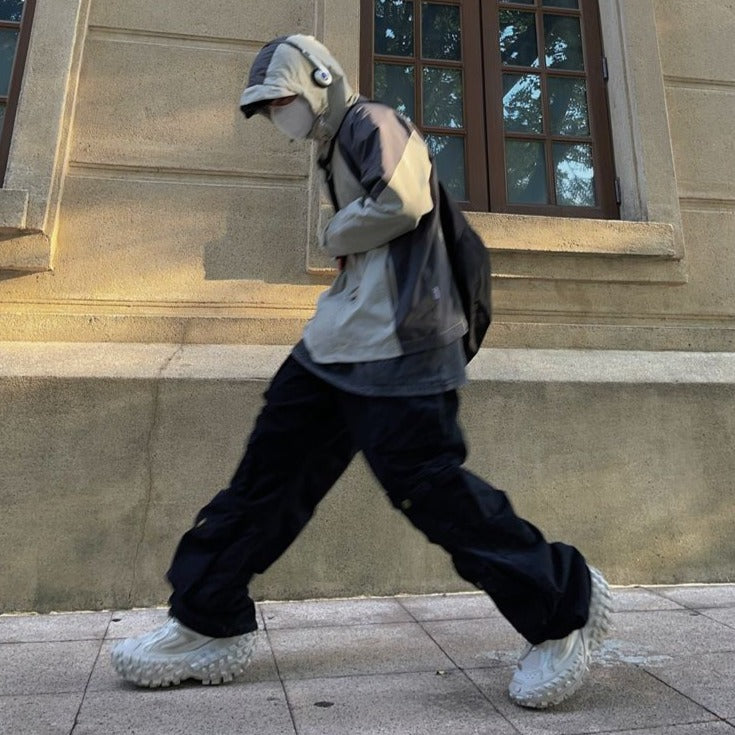 Loose Multi Pocket Cargo Trousers