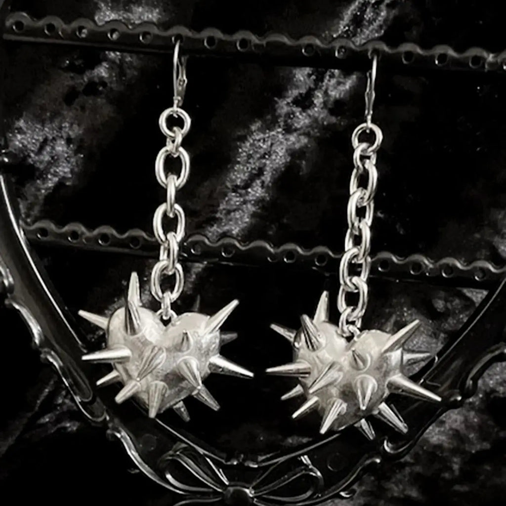 Vintage Heart Thrones Earrings