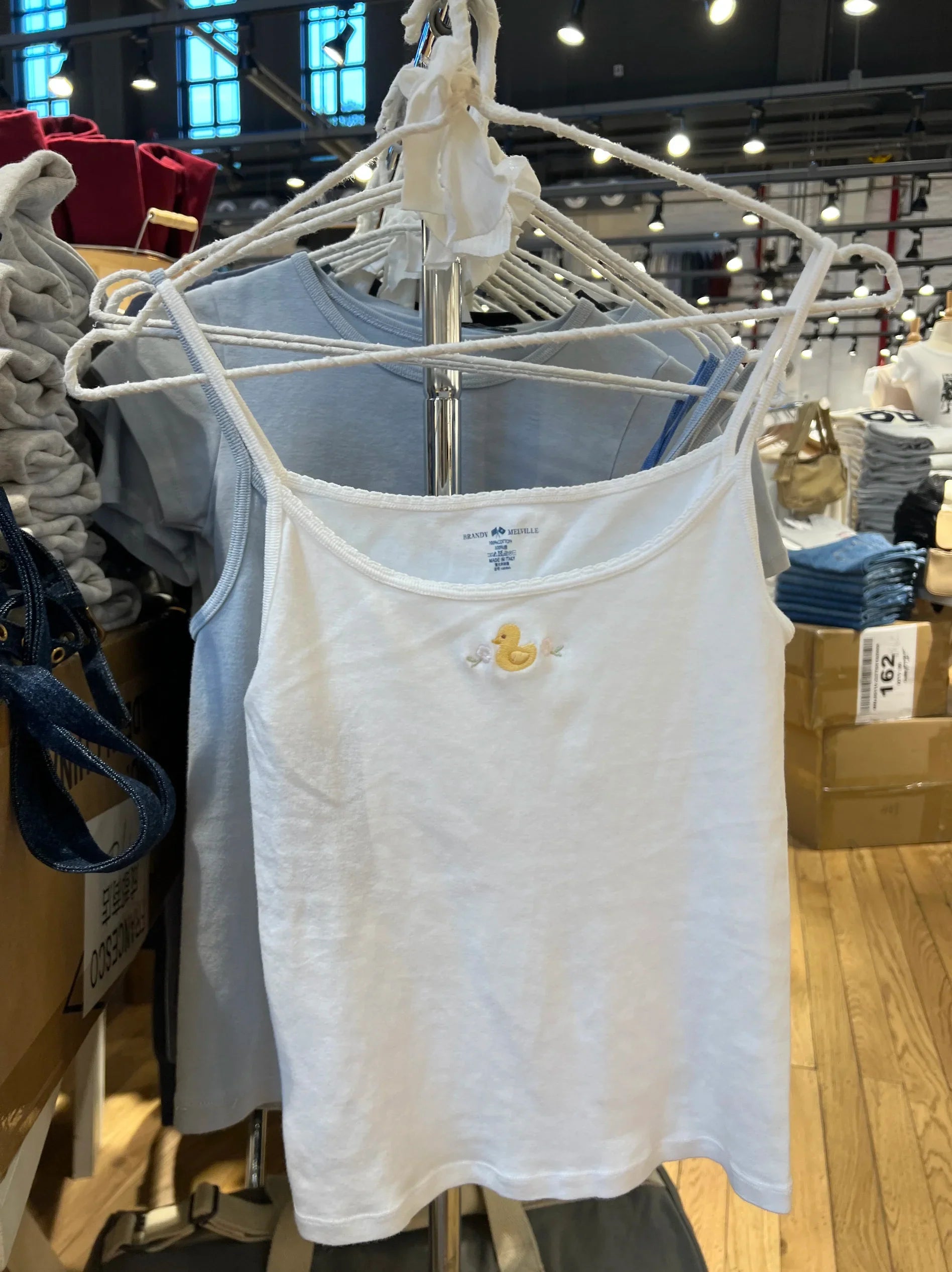 Little Duck Flower Embroidery Tank Top