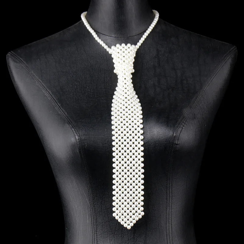 Pearl Tie