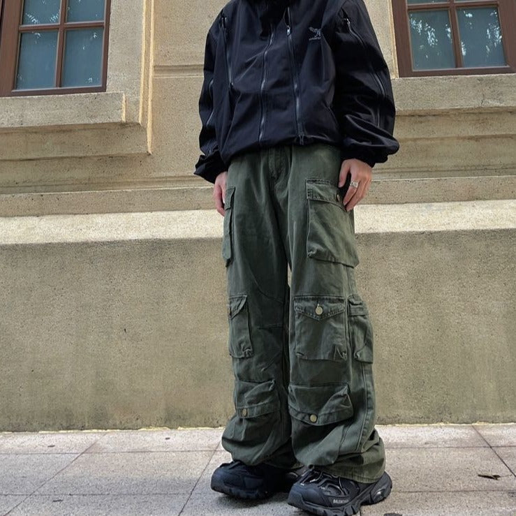 Loose Multi Pocket Cargo Trousers