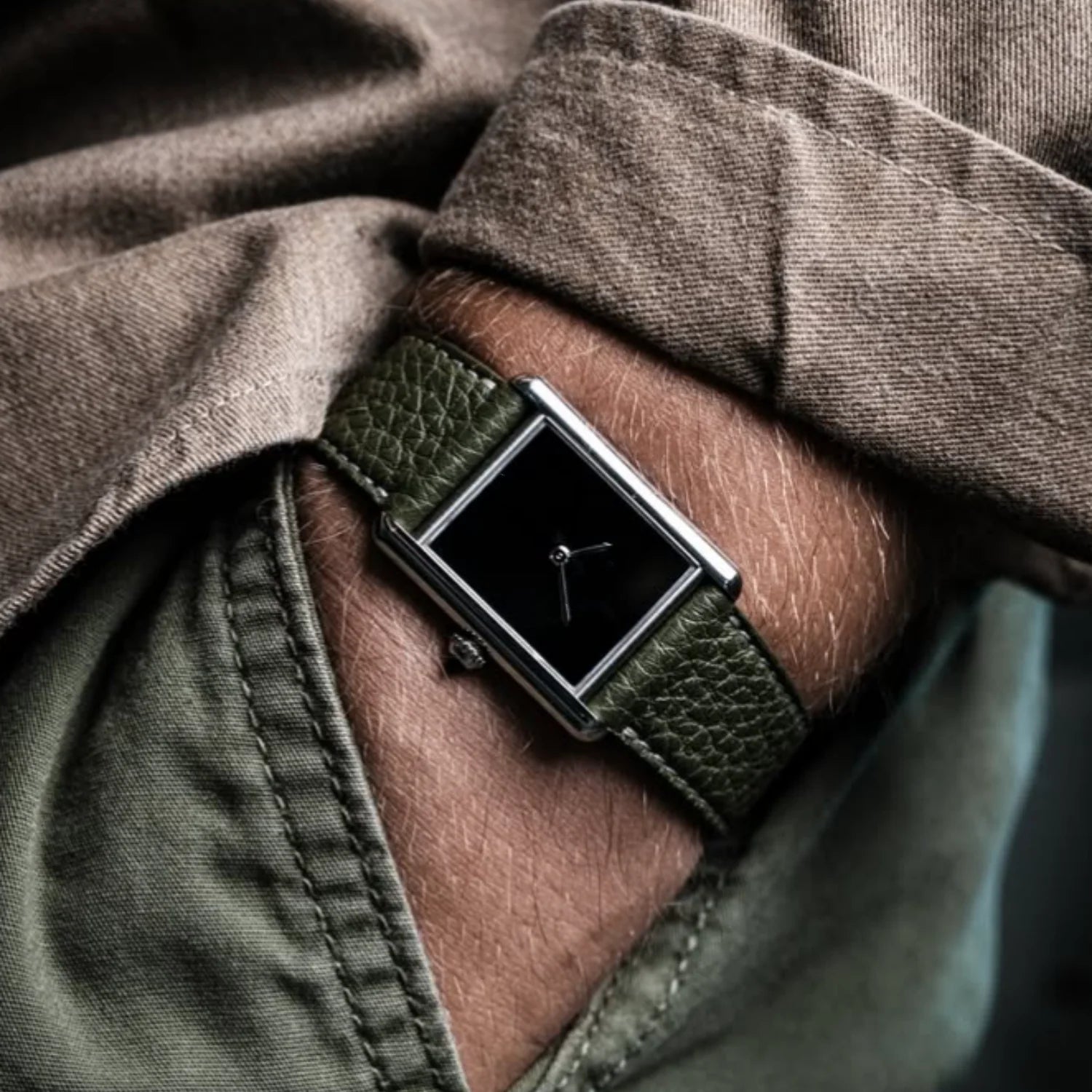 Poker Quartz Tank Watch
