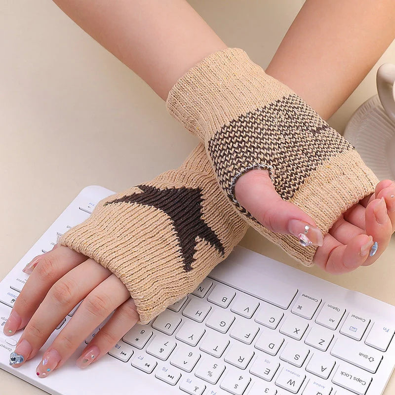 Star Knitted Half Finger Glove