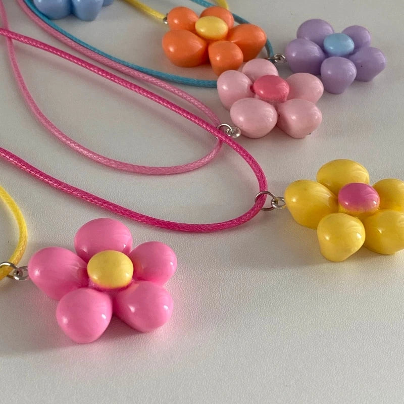 Monochrome Flower Necklace