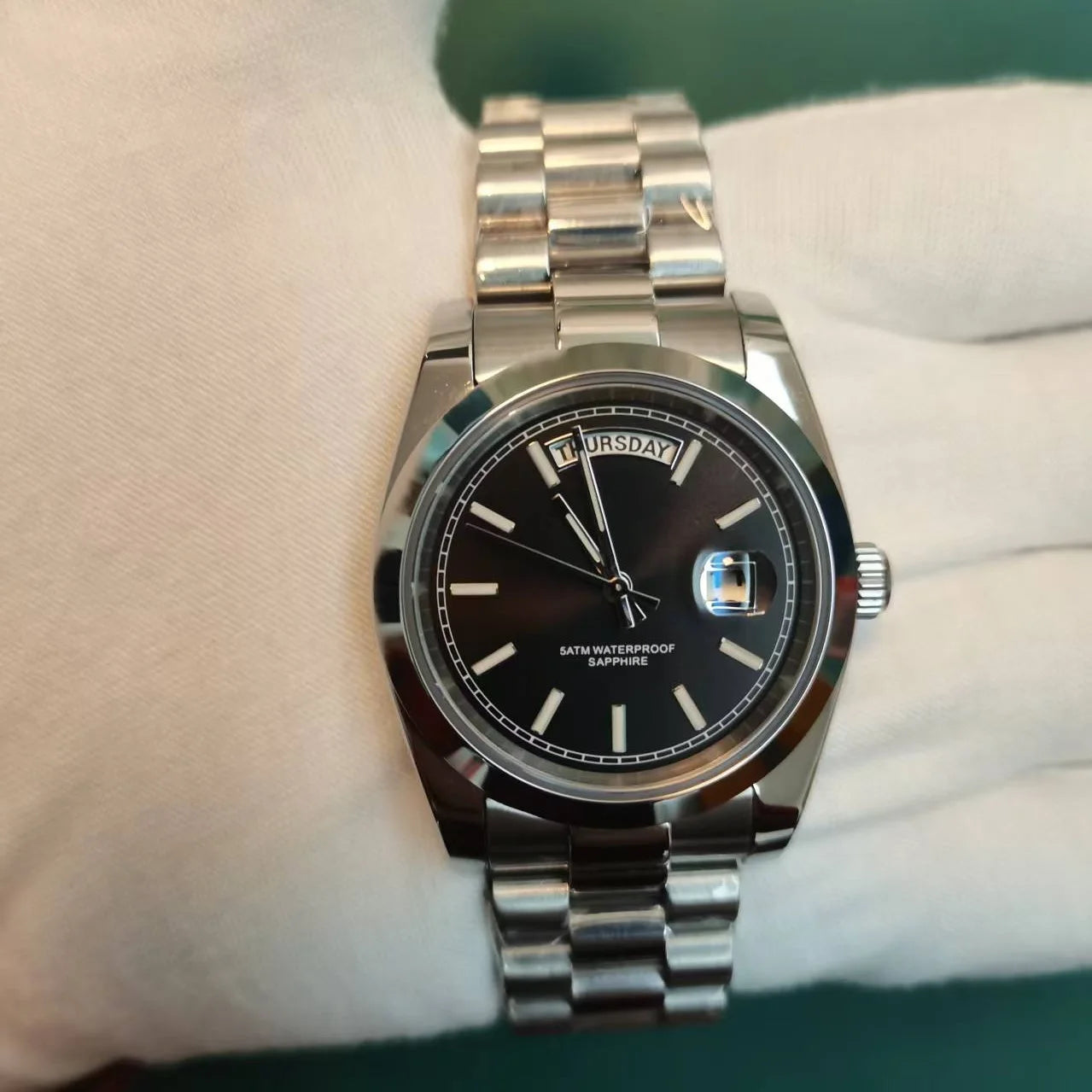 Sapphire Glass Stainless Steel Oyster Swimming 50M Waterproof Brandless Watch