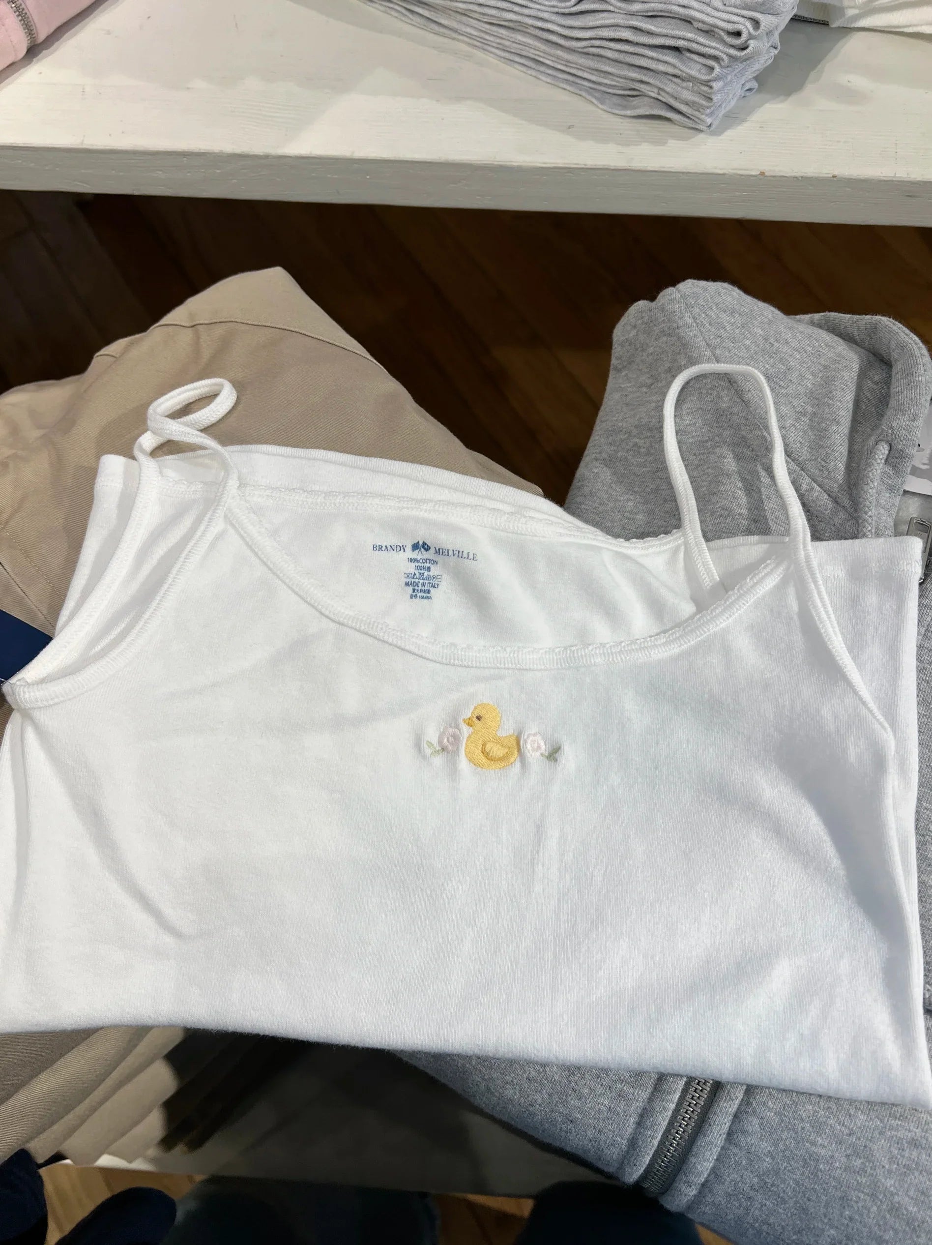 Little Duck Flower Embroidery Tank Top