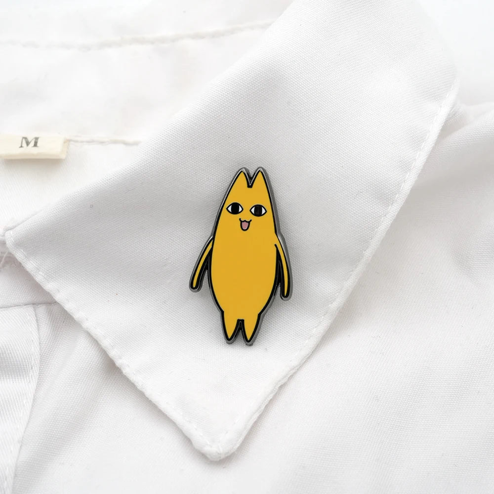 Chiyo-chichi Cat Pin