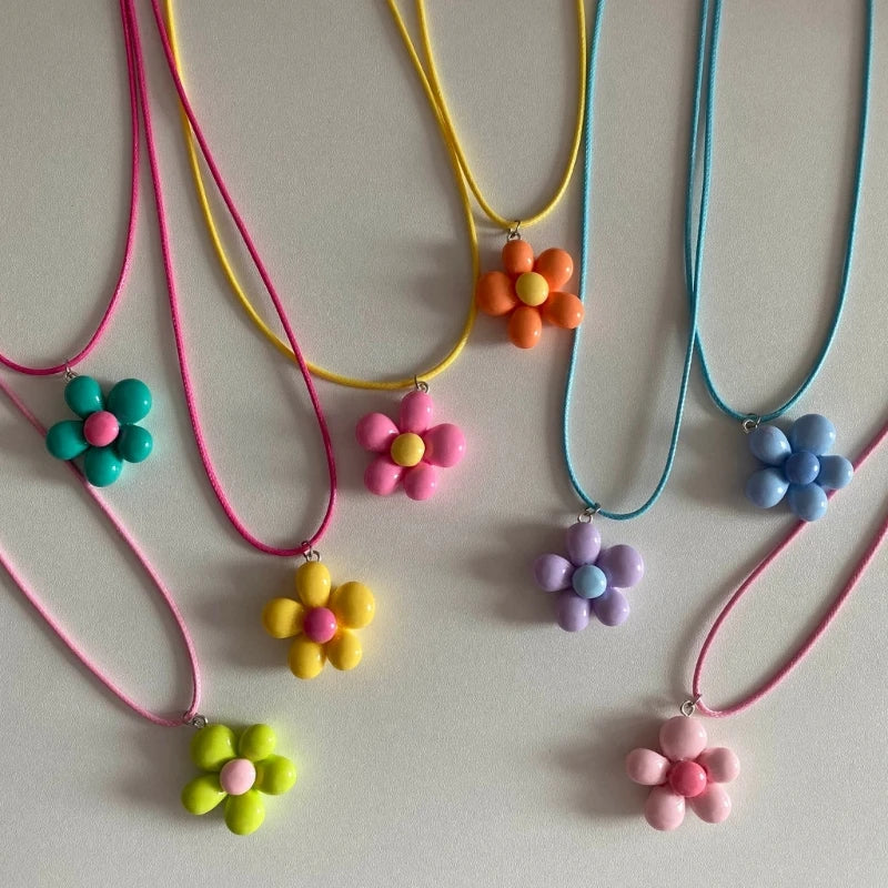Monochrome Flower Necklace