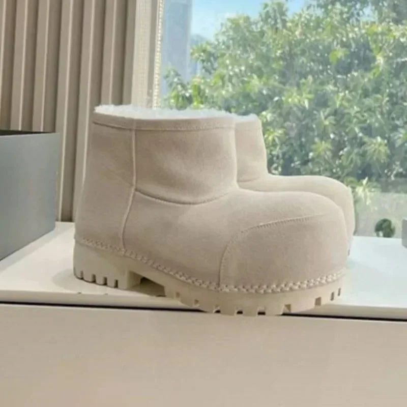 Ovesized "Snow" Boots