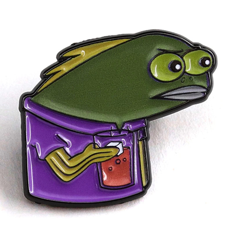 Suspicious Long Neck Fish Tom Pin