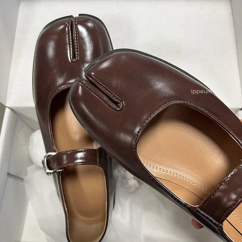 Tabi Mary Jane Flats