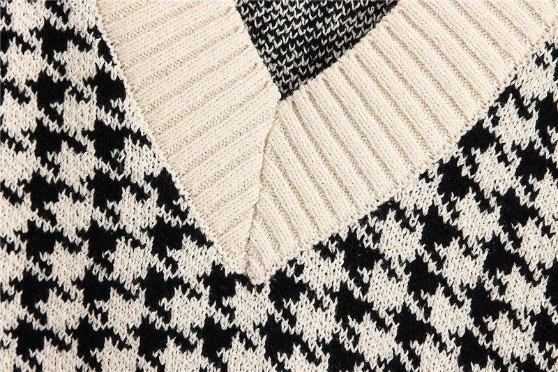 Oversized Knit Hounds Tooth Vest