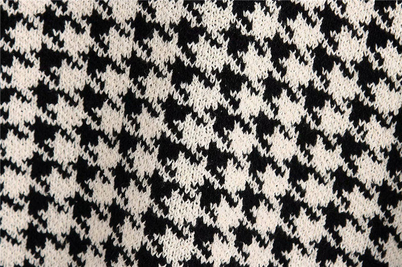 Oversized Knit Hounds Tooth Vest
