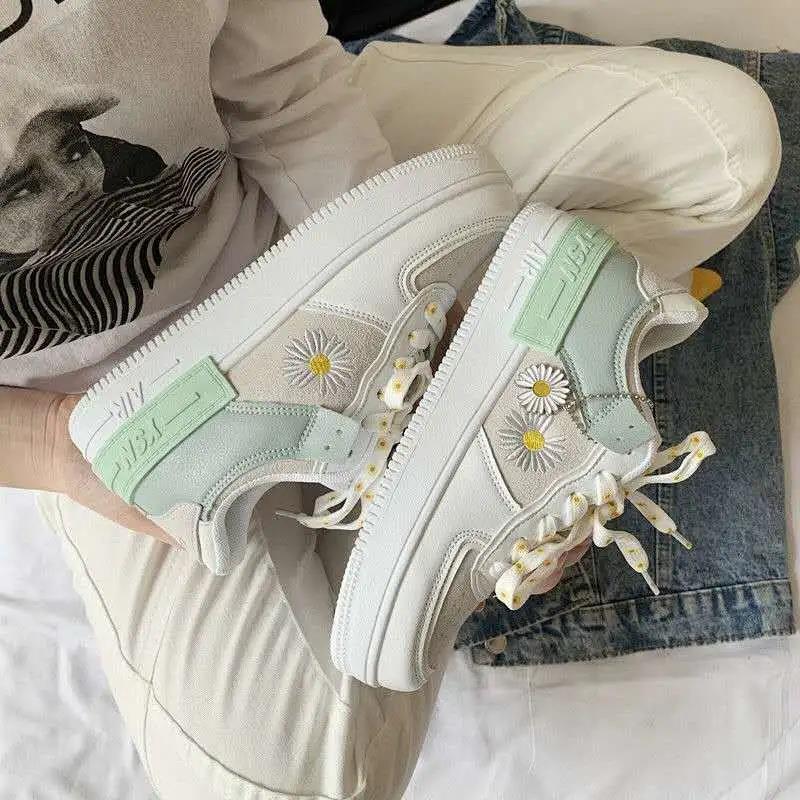 Daisy Embroidered AF1