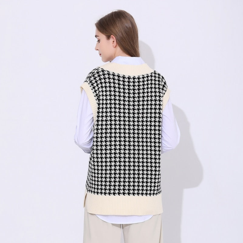 Oversized Knit Hounds Tooth Vest