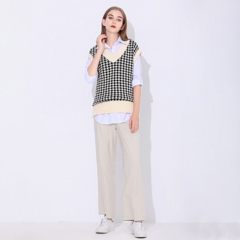 Oversized Knit Hounds Tooth Vest