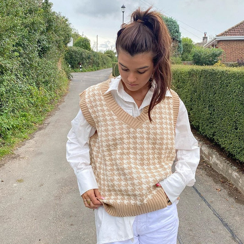 Oversized Knit Hounds Tooth Vest