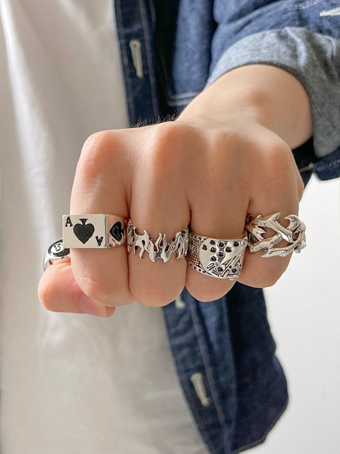 8 Ball Poker Ring Set