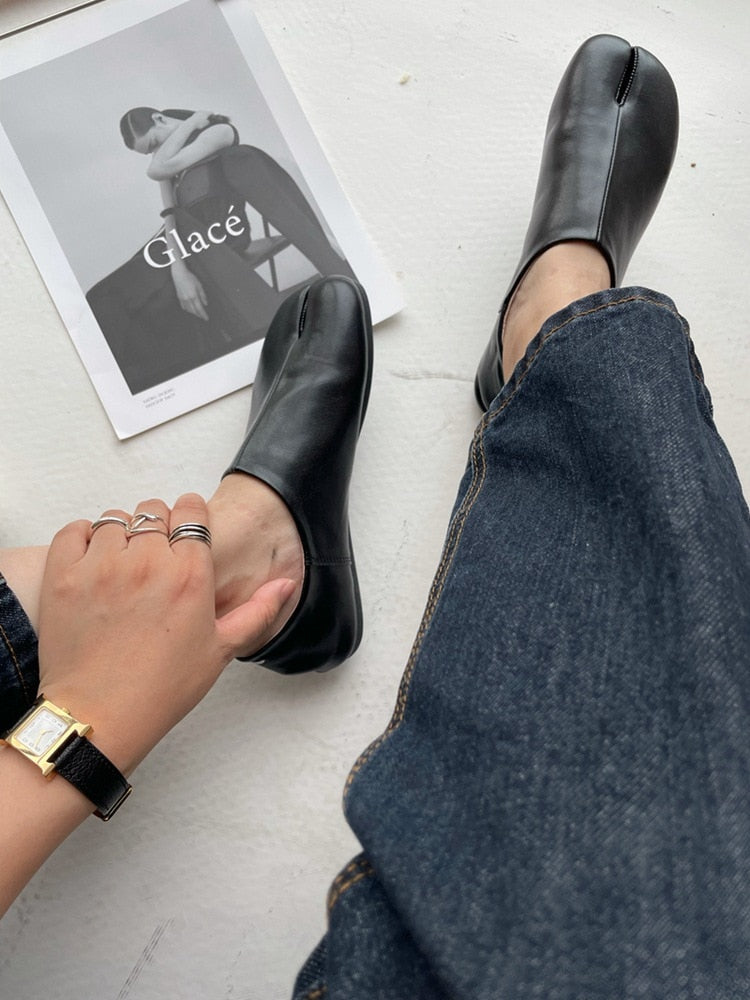 Tabi Shoes