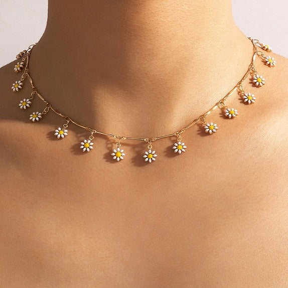 Daisy Flower Necklace