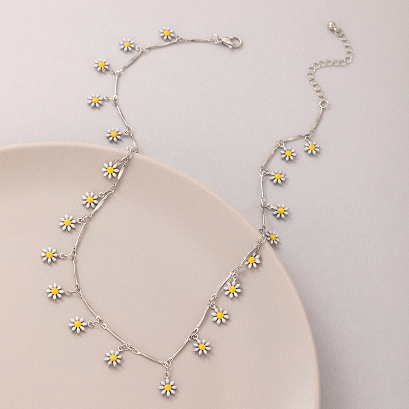 Daisy Flower Necklace