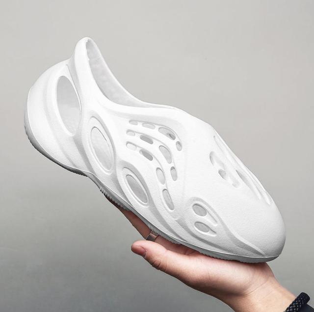 Foam Runner Sneakers