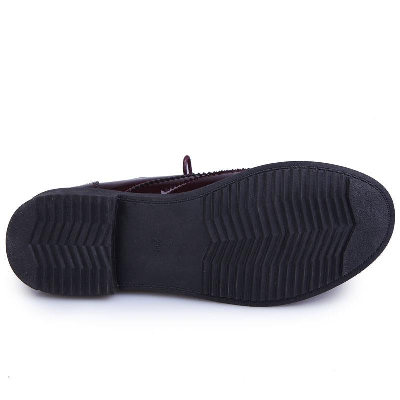 Tasseled Laces Oxford Shoes